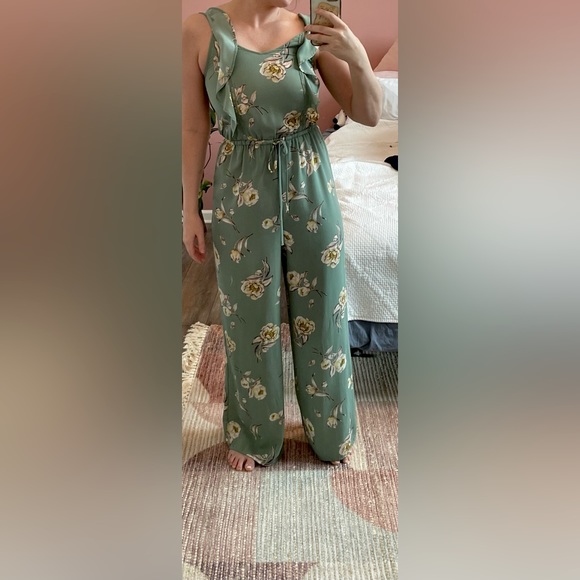 Xhilaration Floral Pastel Green Wide Leg Jumpsuit size XS - Picture 10 of 11
